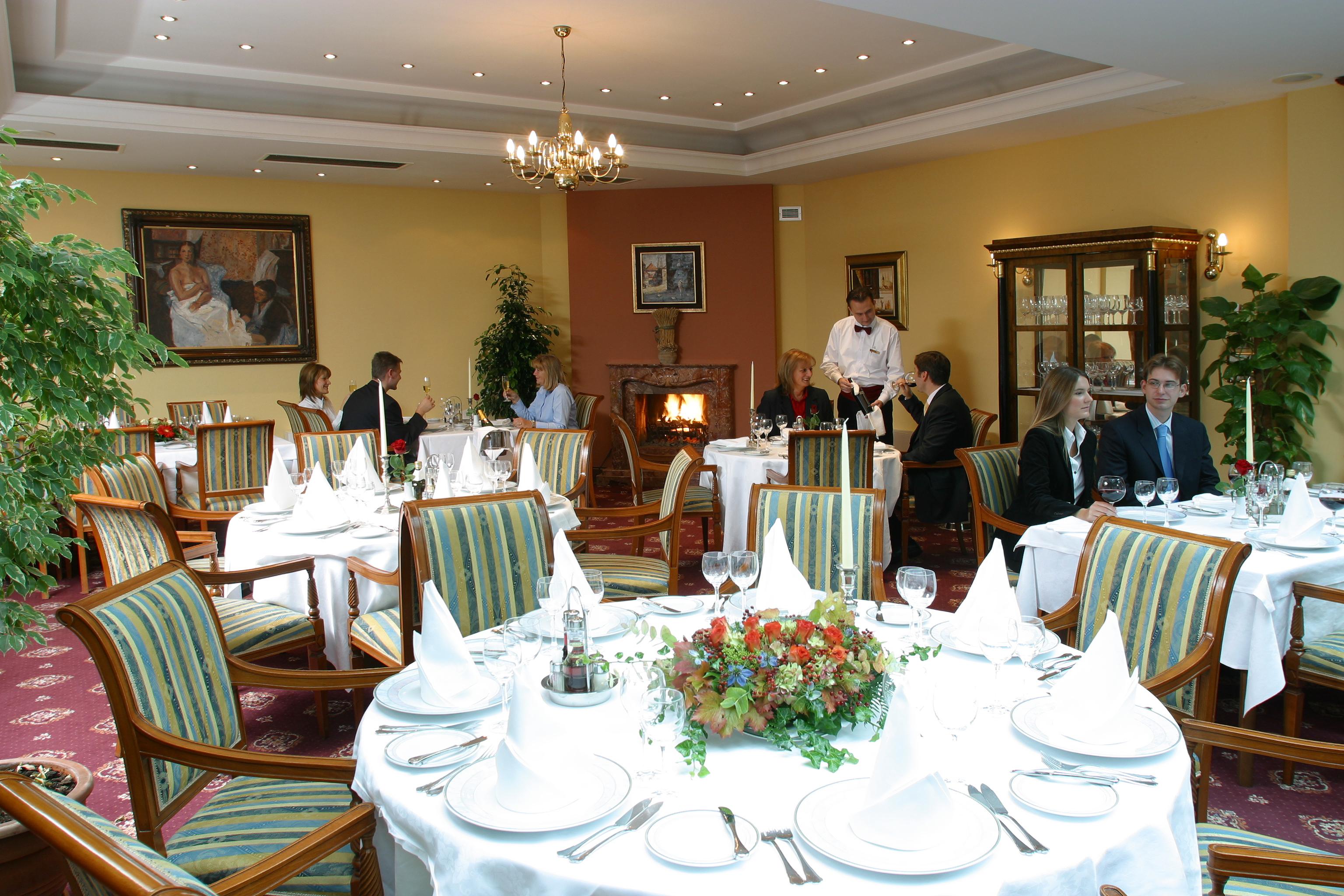 Hotel As Zagreb Restoran fotoğraf